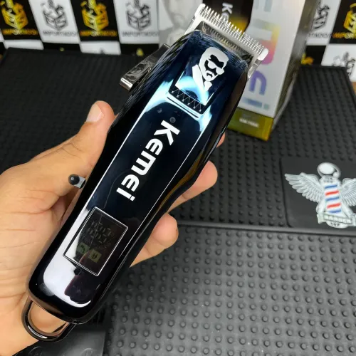 Máquina de Cortar Cabelo Kemei Profissional