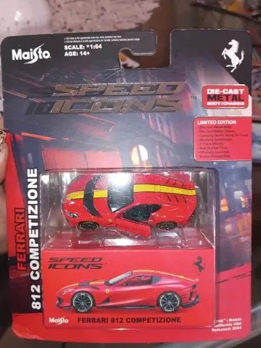 Miniatura é a Ferrari 812 Competizione da linha Speed Icons