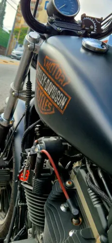 Harley 883 R