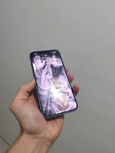 iPhone 13