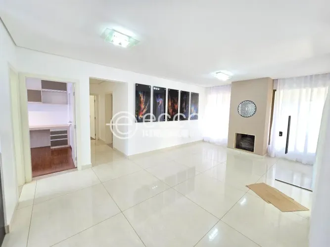 Casa à venda, 4 quartos, 3 suítes, 3 vagas, Alphaville Lagoa dos Ingleses - Nova Lima/MG