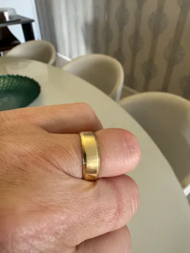 Anel e aliança de ouro