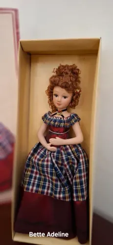 Boneca damas da epoca 