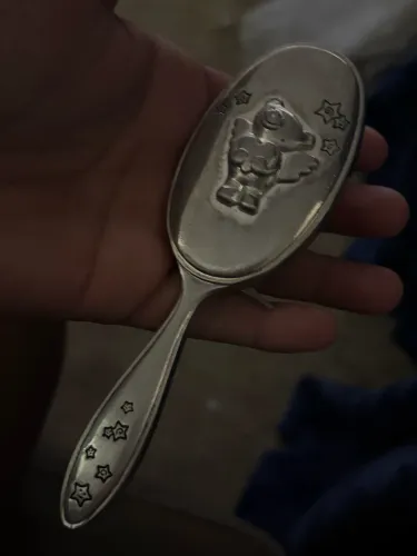 ? Escova Infantil Antiga em Prata Maciça - 103 g