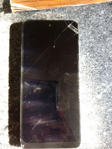 Vendo celular MotoG 22,128gb, funcionando perfeitamente ,tomou queda,.