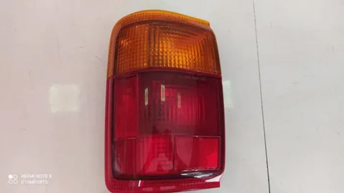 Lanterna Traseira Esquerda Toyota Hilux 1993 1994 1995  Esquerdo Vermelho
