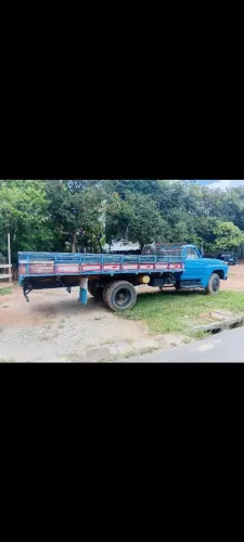 Ford F600 1976 $ 28.000 mil .