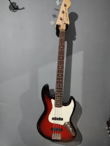Baixo Michael Sunburst