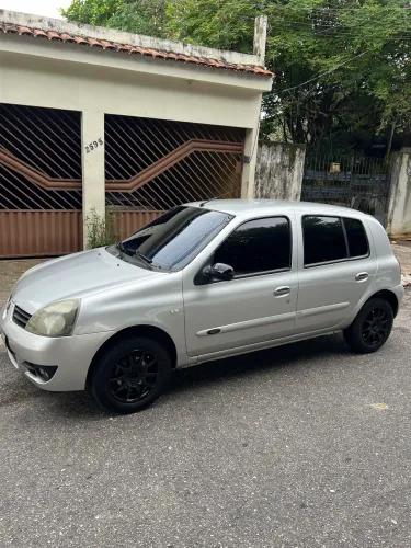 Renault Clio Campus Hi-flex 1.0 16V 5P 2010