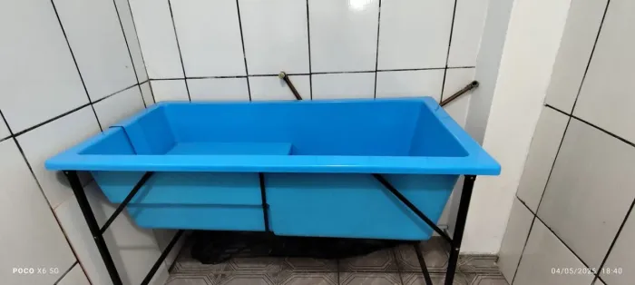 Banheira Pet Shop Banho e Tosa de Fibra tamanho G (1,40m x 0,70m, 0,40m) 