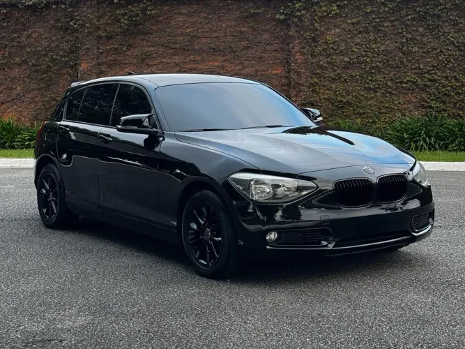 BMW 118IA / Urban/sport 1.6 TB 16V 170cv 5P 2012