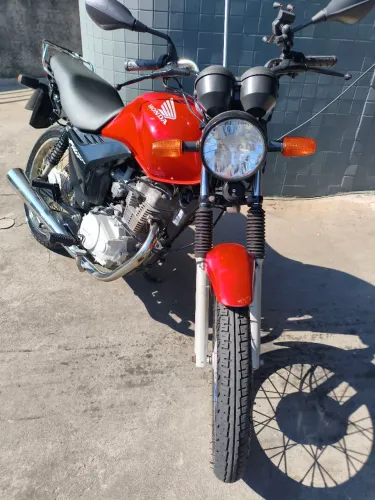 Fan 125 ES 2010 R$8.300 (abaixo da tabela)