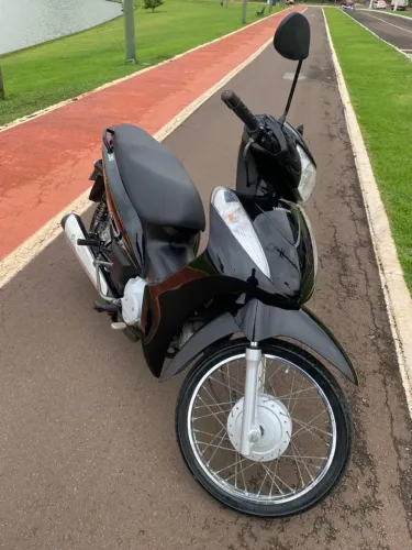 Honda Biz ES 125 cc ? Ano 2012