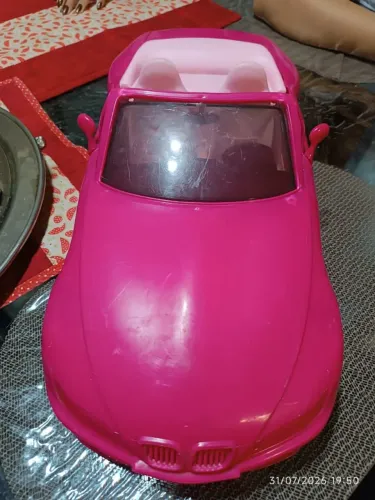 Carro Conversível Rosa para Bonecas Tipo Barbie / Susi