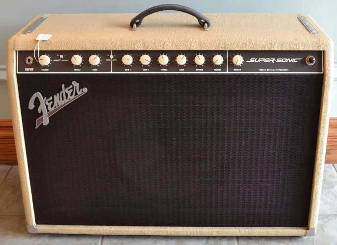 Amplificador Fender Super Sonic Blonde 60w