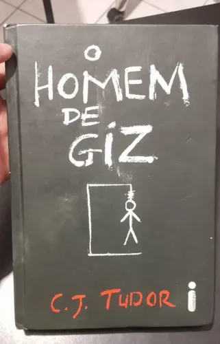 Livro O Homem de Giz - C.J. Tudor (Edição Capa Dura)