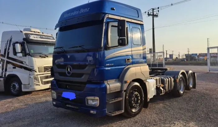 Mb Axor 2544 2015 6x2 UNICO DONO