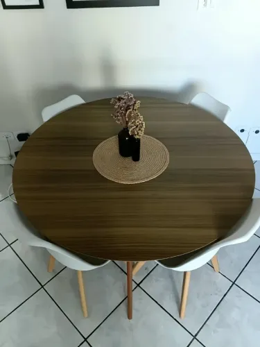 Mesa de jantar redonda