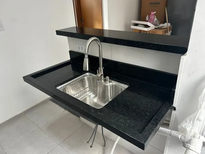 Pias de mármore e granito peças em geral metro quadrado apartir de 350
