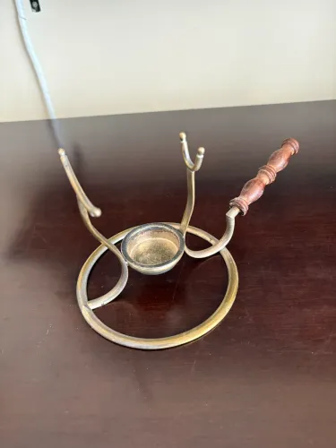 Suporte Aquecedor de Chá/Café Wolff em Latão com Cabo de Madeira - Vintage