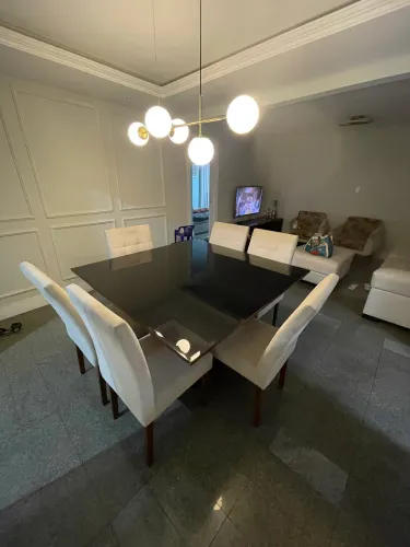 VENDO MESA COMPLETA