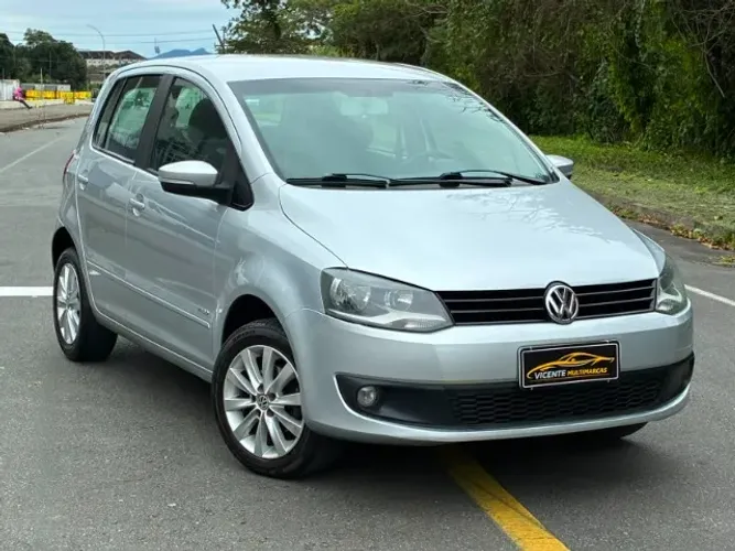 Volkswagen Fox 1.0 MI Total Flex 8V 5P 2012