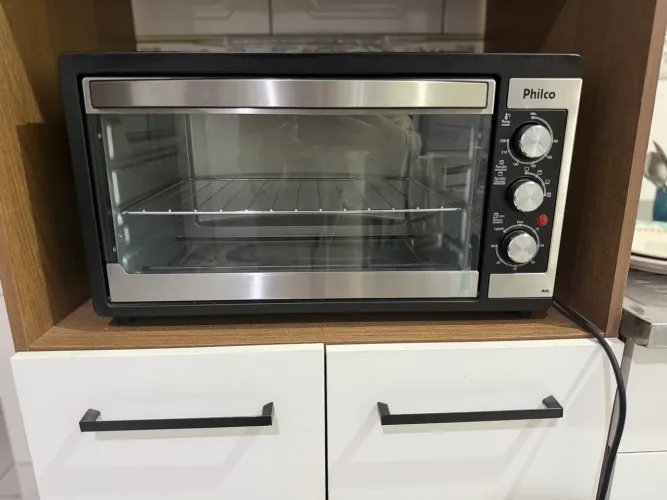 Forno elétrico Britânia de 46 litros