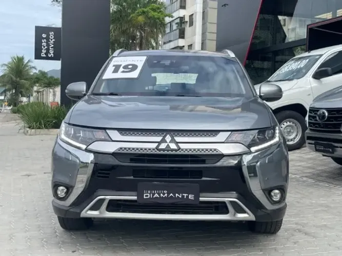 Mitsubishi Outlander HPE-S 2.2 Diesel 4X4 Aut. 2019