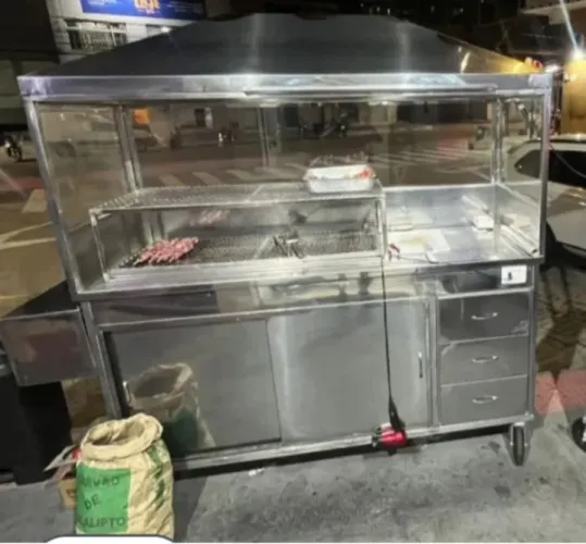 Churrasqueira grande inox
