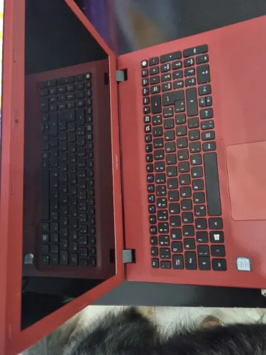 Notebook Acser core I3 vermelho