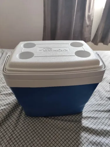 Cooler 32 litros usado em boas condições
