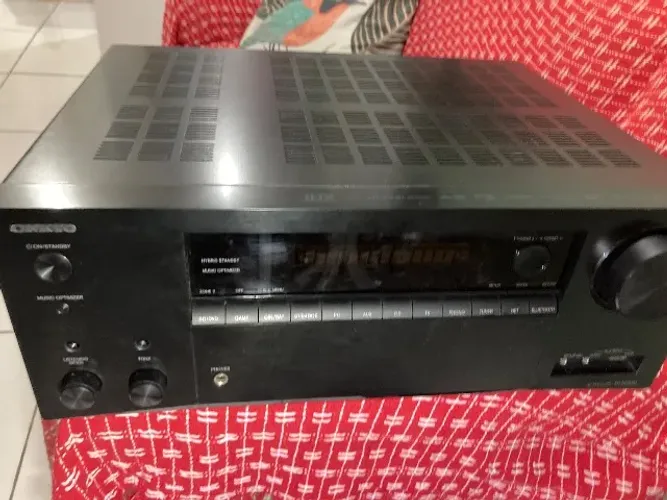 Receiver OnKyo Tx-NR696 Bluetooth 7.2?