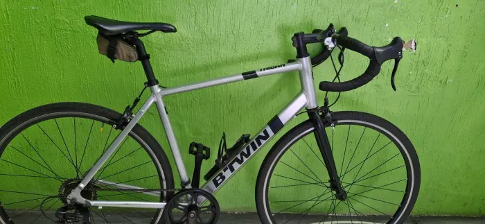 Bicicleta speed Btwin triban 100 Tamanho G