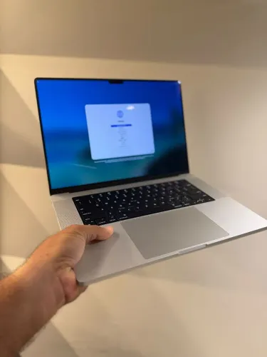 MacBook Pro M1 Pro 16.2 | 512GB SSD 16GB ram Silver { impecável