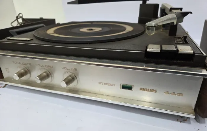 Vitrola Toca-Discos Philips 443 Stereo Antiga Completa Para Restauração