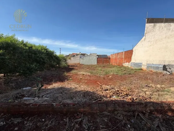 Terreno de 400 m² no Jardim Oriental por R$ 380 mil. Ideal para construir sua casa dos son
