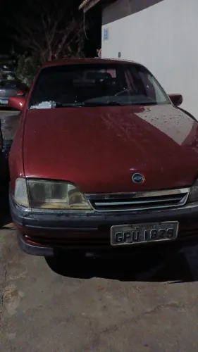 Chevrolet Omega GLS 2.2 / 2.0 (álcool) 1993