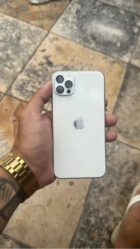 iPhone 11 novo 