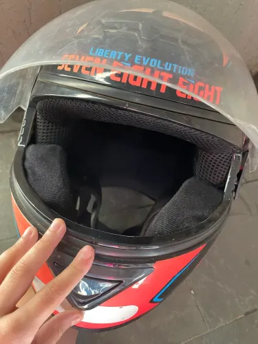 Capacete