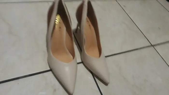 sapato de salto alto