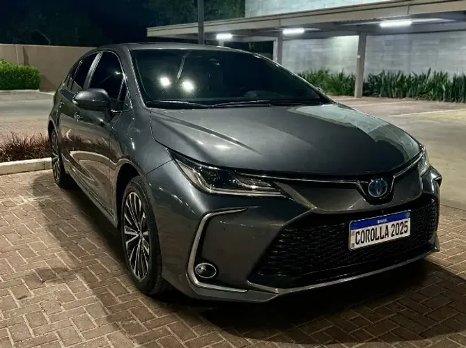 Toyota Corolla Altis Prem. Hybrid 1.8 Flex AUT 2025