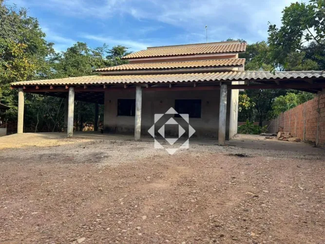Casa com amplo terreno 2.100 m² à venda no Porto da Balsa em Lajeado TO