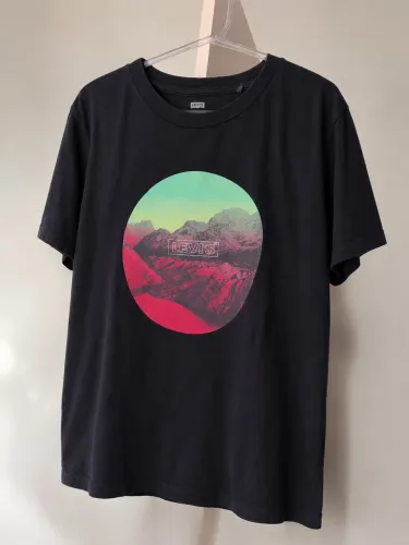 Camiseta levis