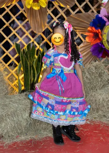 Vestido junino. Veste de 3 a 6 anos.