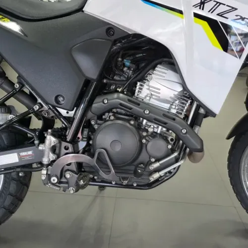 Yamaha XTZ 250 Lander ABS 2020 Branca 36.800 km Primeiro dono IPVA 2026 pago