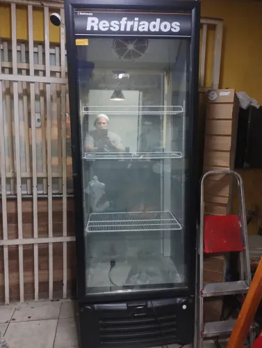 Refrigerador expositor Refrimate