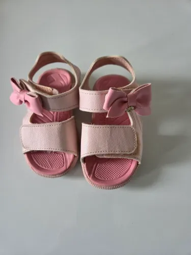 Sandália Infantil Menina Rosa Com Laço Klin - Tamanho 20 (Desapego)
