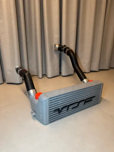 INTERCOOLER VRSF USA, PARA BMW 320i F30 N20 + BOOST E CHARGE PIPES