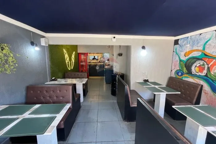 À Venda: Ponto de Restaurante de Sushi e Drinks no Coração de Armação dos Búzios