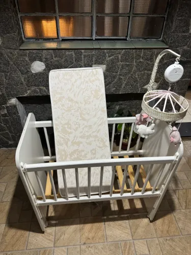 Mini Berço branco com colchão !!!